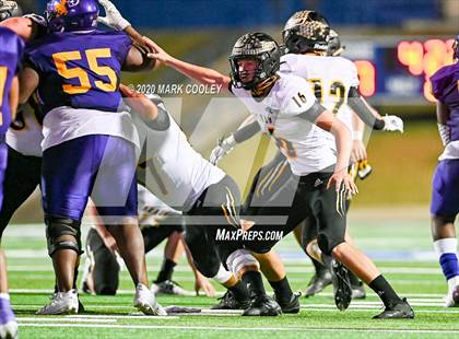 Thumbnail 3 in Sealy vs. Center (UIL D4 Area Playoff) photogallery.