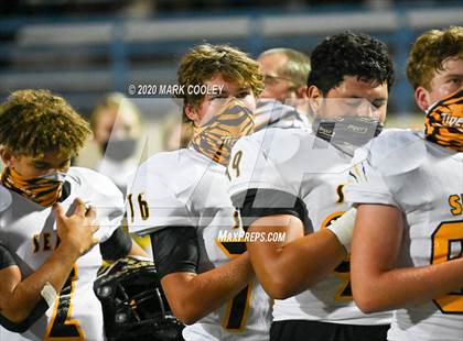 Thumbnail 1 in Sealy vs. Center (UIL D4 Area Playoff) photogallery.