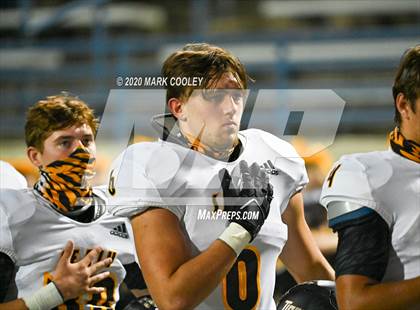 Thumbnail 3 in Sealy vs. Center (UIL D4 Area Playoff) photogallery.