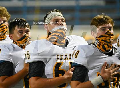Thumbnail 1 in Sealy vs. Center (UIL D4 Area Playoff) photogallery.