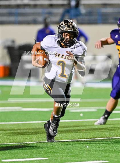 Thumbnail 2 in Sealy vs. Center (UIL D4 Area Playoff) photogallery.