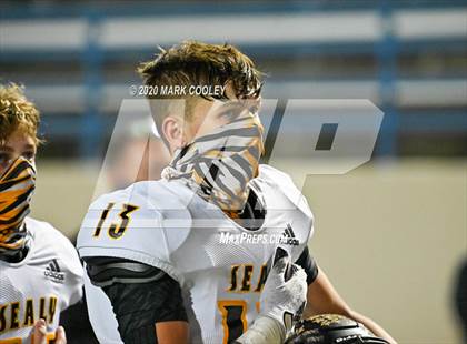 Thumbnail 2 in Sealy vs. Center (UIL D4 Area Playoff) photogallery.