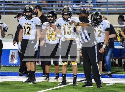 Thumbnail 3 in Sealy vs. Center (UIL D4 Area Playoff) photogallery.