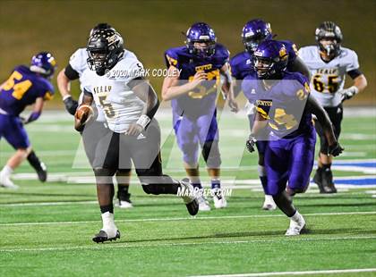 Thumbnail 3 in Sealy vs. Center (UIL D4 Area Playoff) photogallery.
