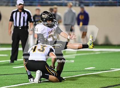 Thumbnail 1 in Sealy vs. Center (UIL D4 Area Playoff) photogallery.