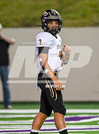 Thumbnail 2 in Sealy vs. Center (UIL D4 Area Playoff) photogallery.