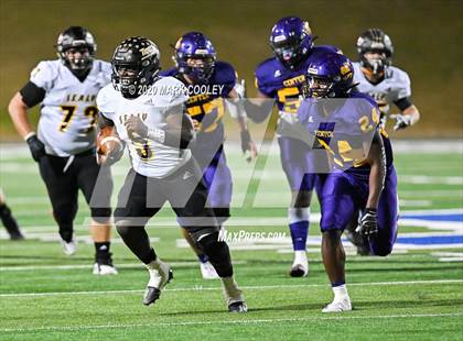 Thumbnail 2 in Sealy vs. Center (UIL D4 Area Playoff) photogallery.