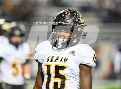 Thumbnail 1 in Sealy vs. Center (UIL D4 Area Playoff) photogallery.
