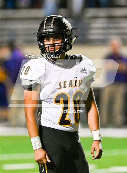Thumbnail 3 in Sealy vs. Center (UIL D4 Area Playoff) photogallery.