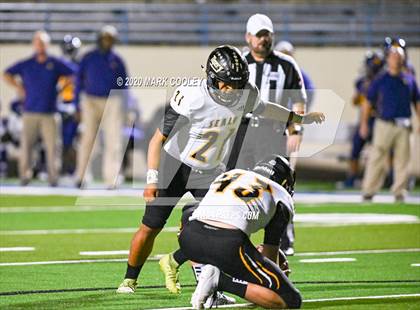 Thumbnail 2 in Sealy vs. Center (UIL D4 Area Playoff) photogallery.