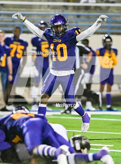 Thumbnail 1 in Sealy vs. Center (UIL D4 Area Playoff) photogallery.