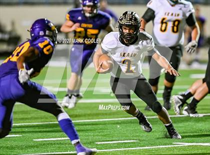 Thumbnail 2 in Sealy vs. Center (UIL D4 Area Playoff) photogallery.
