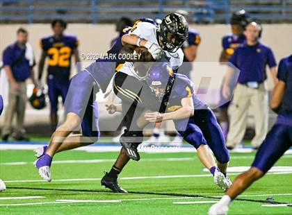 Thumbnail 3 in Sealy vs. Center (UIL D4 Area Playoff) photogallery.