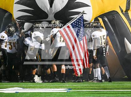 Thumbnail 2 in Sealy vs. Center (UIL D4 Area Playoff) photogallery.