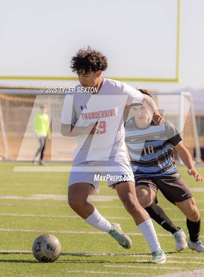 Thumbnail 2 in Thunderbird vs. Mica Mountain  (AIA 4A Quarterfinal) photogallery.