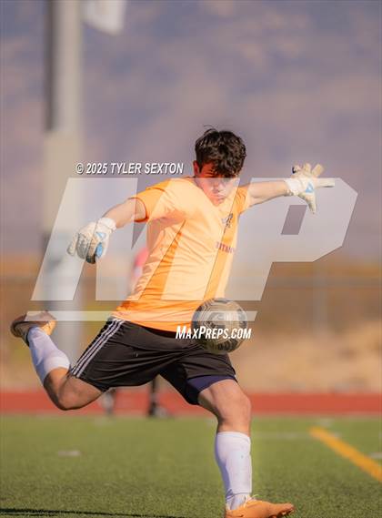 Thumbnail 1 in Thunderbird vs. Mica Mountain  (AIA 4A Quarterfinal) photogallery.