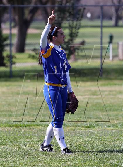 Thumbnail 3 in Sutter vs Oak Ridge (Victory Pre-Season T.O.C.) photogallery.