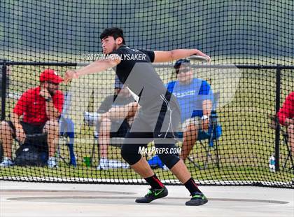 Thumbnail 2 in UIL Regional Track & Field Meet R3 photogallery.
