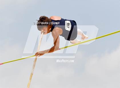 Thumbnail 1 in UIL Regional Track & Field Meet R3 photogallery.