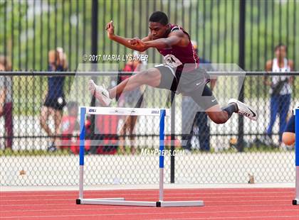 Thumbnail 1 in UIL Regional Track & Field Meet R3 photogallery.