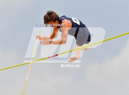 Thumbnail 2 in UIL Regional Track & Field Meet R3 photogallery.