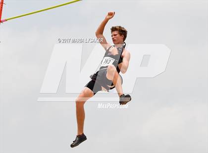 Thumbnail 3 in UIL Regional Track & Field Meet R3 photogallery.