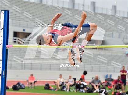 Thumbnail 3 in UIL Regional Track & Field Meet R3 photogallery.