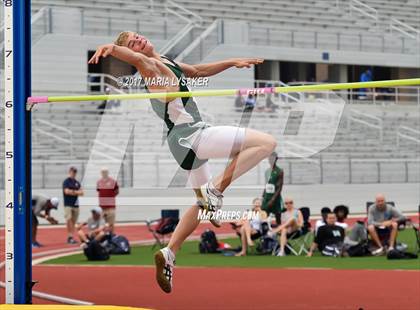 Thumbnail 3 in UIL Regional Track & Field Meet R3 photogallery.
