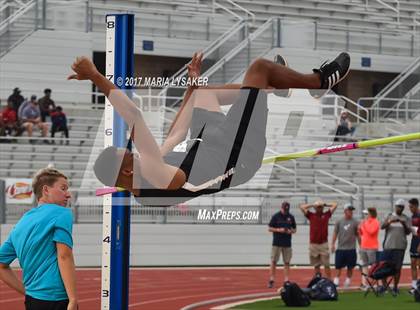 Thumbnail 2 in UIL Regional Track & Field Meet R3 photogallery.
