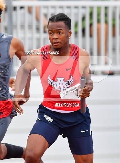 Thumbnail 3 in UIL Regional Track & Field Meet R3 photogallery.