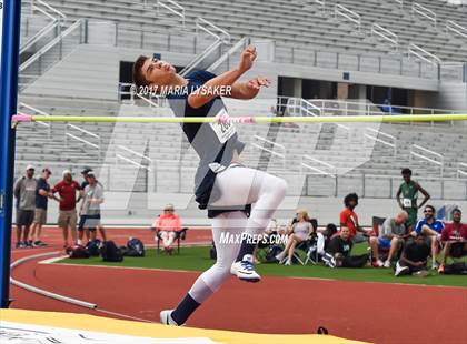 Thumbnail 1 in UIL Regional Track & Field Meet R3 photogallery.