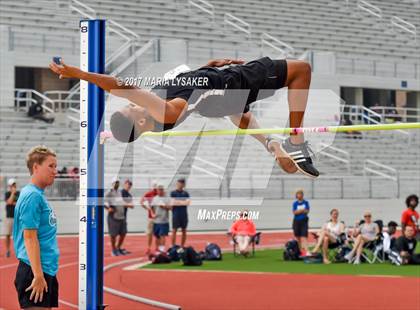 Thumbnail 3 in UIL Regional Track & Field Meet R3 photogallery.