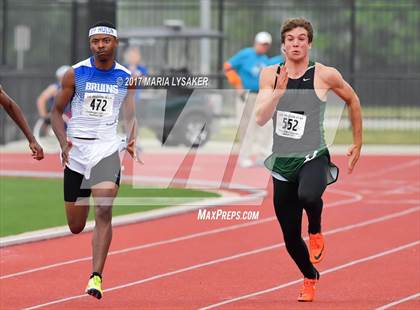 Thumbnail 1 in UIL Regional Track & Field Meet R3 photogallery.
