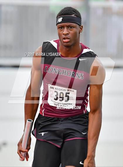 Thumbnail 1 in UIL Regional Track & Field Meet R3 photogallery.