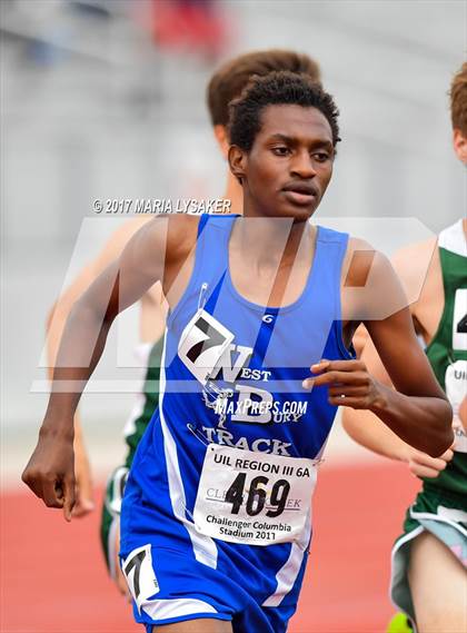 Thumbnail 1 in UIL Regional Track & Field Meet R3 photogallery.