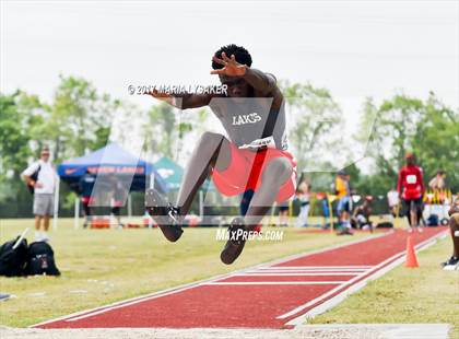 Thumbnail 3 in UIL Regional Track & Field Meet R3 photogallery.