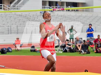 Thumbnail 3 in UIL Regional Track & Field Meet R3 photogallery.