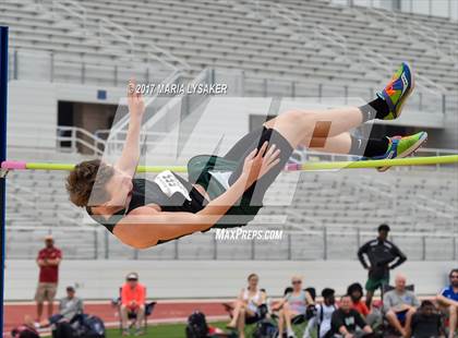 Thumbnail 3 in UIL Regional Track & Field Meet R3 photogallery.