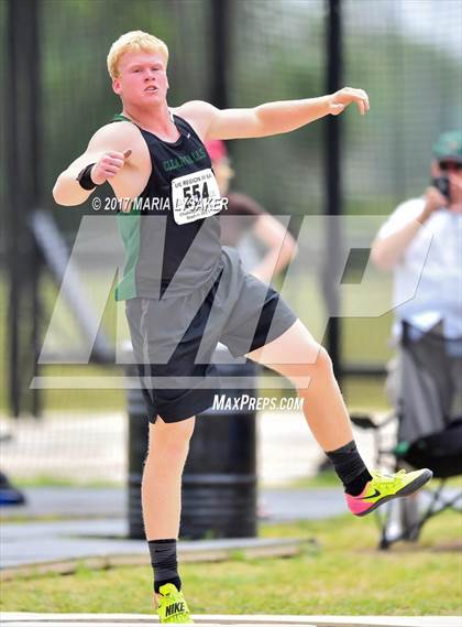 Thumbnail 2 in UIL Regional Track & Field Meet R3 photogallery.