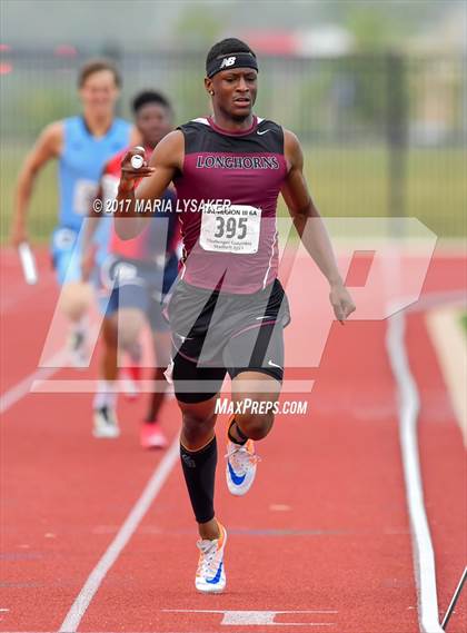 Thumbnail 1 in UIL Regional Track & Field Meet R3 photogallery.
