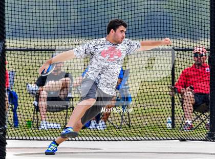 Thumbnail 1 in UIL Regional Track & Field Meet R3 photogallery.