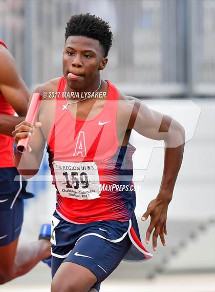 Thumbnail 2 in UIL Regional Track & Field Meet R3 photogallery.