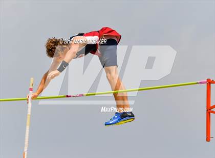 Thumbnail 3 in UIL Regional Track & Field Meet R3 photogallery.
