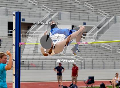 Thumbnail 3 in UIL Regional Track & Field Meet R3 photogallery.