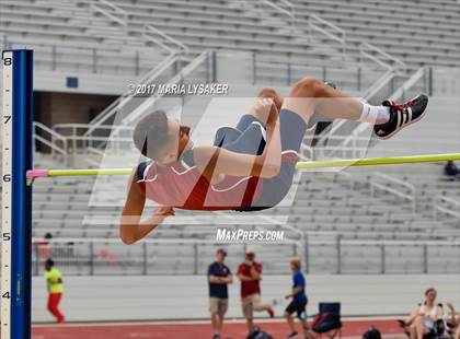 Thumbnail 3 in UIL Regional Track & Field Meet R3 photogallery.