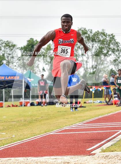 Thumbnail 3 in UIL Regional Track & Field Meet R3 photogallery.