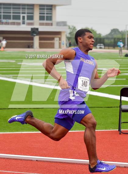 Thumbnail 2 in UIL Regional Track & Field Meet R3 photogallery.