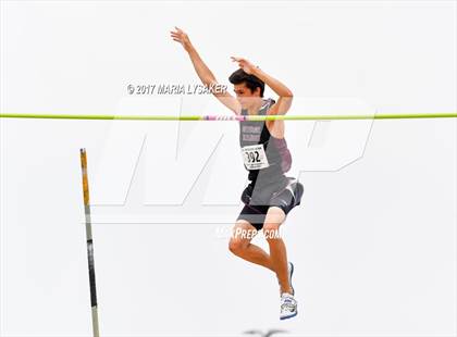 Thumbnail 1 in UIL Regional Track & Field Meet R3 photogallery.
