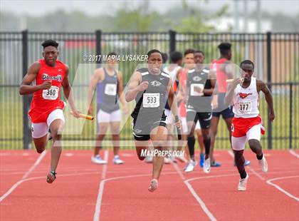 Thumbnail 2 in UIL Regional Track & Field Meet R3 photogallery.