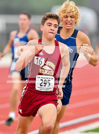 Thumbnail 1 in UIL Regional Track & Field Meet R3 photogallery.